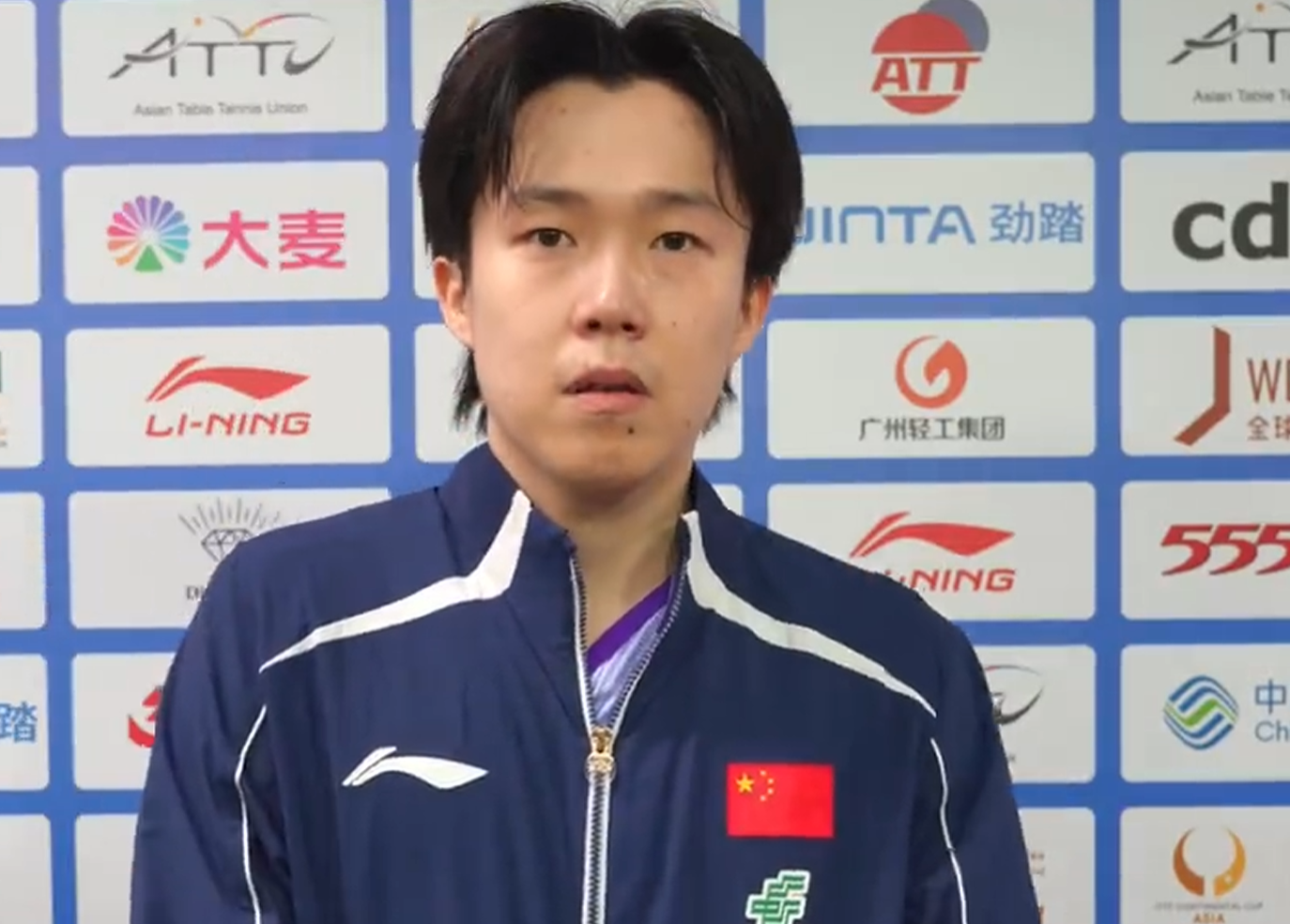 世界杯官方app下载-王楚钦横扫阿卜杜勒瓦哈卜采访：第二局找状态失误，小组赛满意！